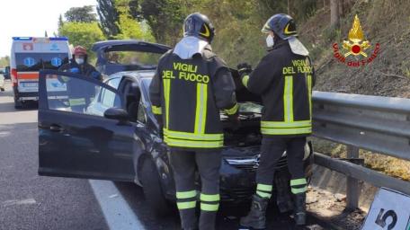 Maltignano, incidente in superstrada. Donna di 92 anni perde la vita dopo lo schianto