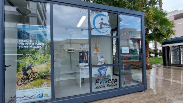 Porto D'Ascoli, riapre l'infopoint per i turisti in collaborazione con l'associazione ''Riviera delle Palme''
