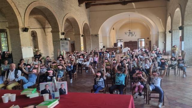 Offida: IC ''Falcone e Borsellno'', festa con erbe spontanee e bevande naturali