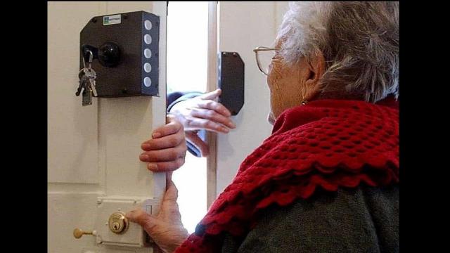 Ascoli Piceno, contrasto delle truffe agli anziani. Firmato protocollo d'intesa tra Comune e Prefettura