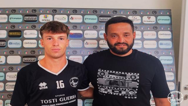 Atletico Ascoli, arriva in prestito dalla Fermana l'esterno offensivo Cognigni (classe 2004)