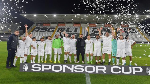 Ascoli Calcio: seconda edizione della Sponsor Cup, vince ai rigori il team guidato da Barosi