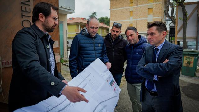 Ascoli, percorso pedonale di via delle Zeppelle: consegnati lavori per la riqualificazione