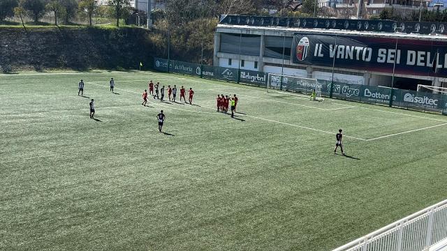 Ascoli Calcio, pari dell'Under 16 con il Catanzaro. Belle vittorie per Under 17, 15 e prima squadra femminile