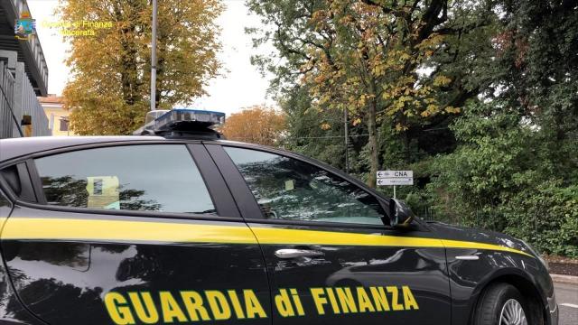 Guardia di Finanza Macerata, intensificati controlli antiriciclaggio. Verbalizzato consulente amministrativo