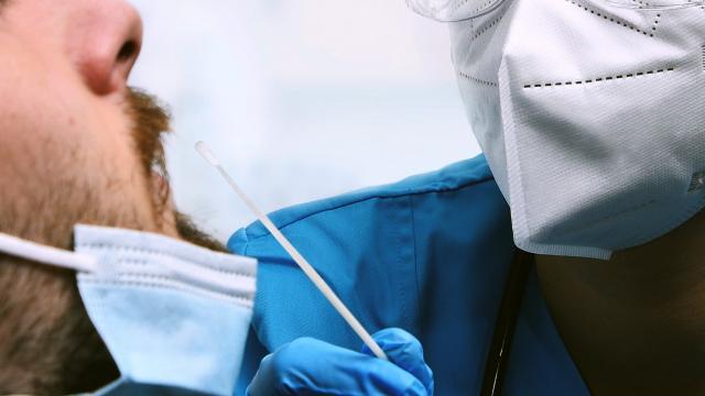 Covid, Istituto Superiore Sanità e Ministero Salute: “Rt scende sotto 1, cala anche l'incidenza”