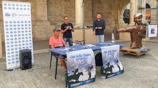 Cna Picena fa centro con il Moro della Quintana di Ascoli. Successo per incontro culturale al chiostro di San Francesco