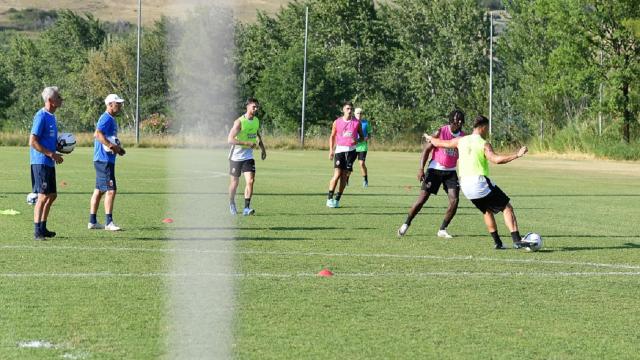Ascoli Calcio, sesto giorno di ritiro con l'ultima doppia seduta settimanale. Domenica pomeriggio di riposo