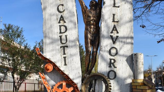 A Centobuchi cerimonia per il ventennale dell’inaugurazione del monumento 'A caduti sul lavoro'
