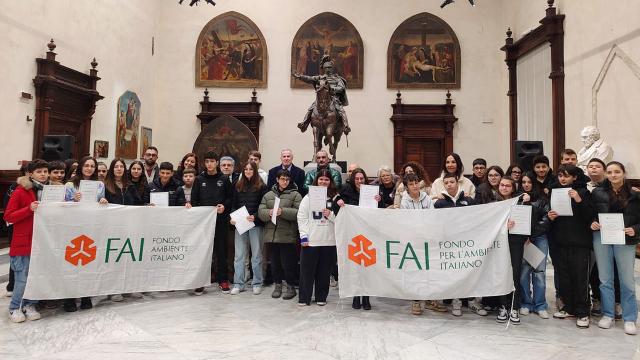 Ascoli Piceno, consegnati attestati a 106 Apprendisti Ciceroni delle “Giornate FAI per le Scuole” 