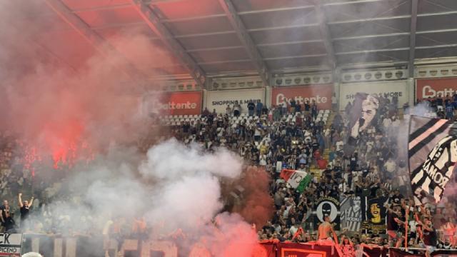 Ascoli-Lecco, gruppi Curva Nord: “5 minuti di silenzio contro una società dissennata e carente. Poi l'inferno!”