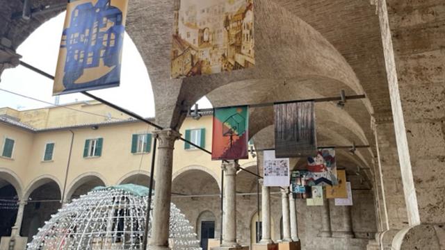 “Home is the place to be”, 10 artisti in mostra per i 100 anni del Presidio di Ascoli Piceno dell'E.R.A.P. Marche