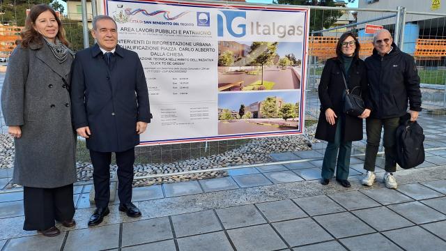 San Benedetto del Tronto, nuovo spazio verde davanti scuola 'Curzi'. Progetto realizzato con sponsorizzazione di Italgas