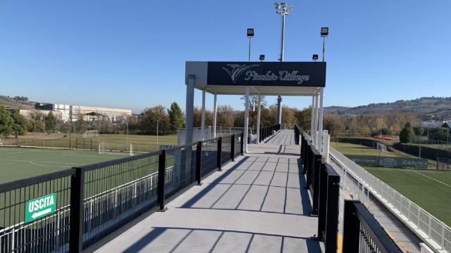 Ascoli Calcio, ultimo allenamento al Picchio Village e partenza. Rifinitura in programma in Toscana