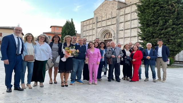 Ascoli Piceno, reunion dopo 40 anni degli ex alunni della 5^ E dell'Istituto ''Umberto I''