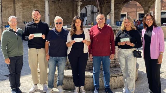 Ascoli Piceno, consegnati i premi della 'Tombola di Sant'Emidio' estratta a Piazza Arringo