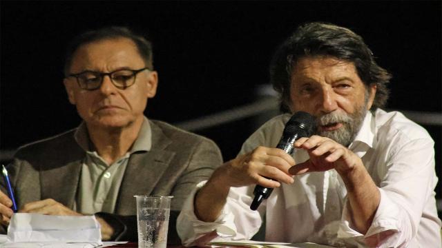 San Benedetto, pubblico delle grandi occasioni al Circolo Nautico per il filoso Massimo Cacciari