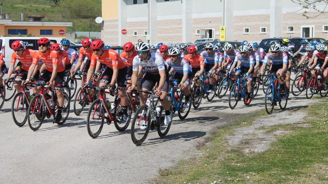 Ciclismo: Trofeo Abmol, i marchigiani Lancioni e Bracalente in evidenza nella gara di Ancarano