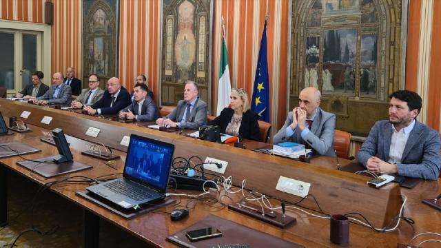 Prefettura Ascoli Piceno, cabina di coordinamento per monitoraggio interventi PNRR in collegamento col premier Meloni
