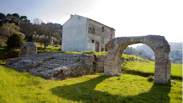 Giornate FAI Autunno, due aperture a Cupra Marittima: parco archeologico ''Civita'' e Villa Vinci Boccabianca