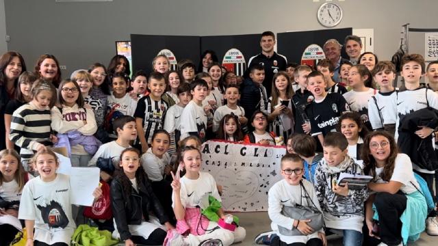 Ascoli Calcio, anche Pulcinelli al Picchio Village per il progetto scuole ''Giornalista per un giorno''