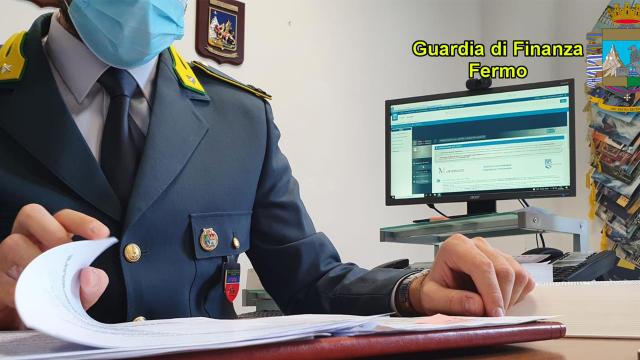 Guardia di Finanza Fermo, accertate 27 violazioni per illegittima percezione di risorse pubbliche. 26 persone denunciate