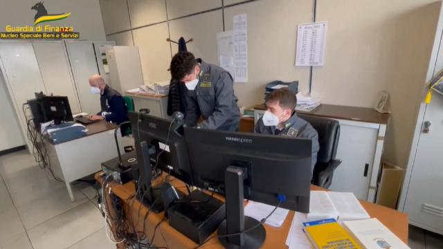 Guardia di Finanza, sequestrate 5mila tonnellate di pellet da riscaldamento in tutta Italia. 52 denunce