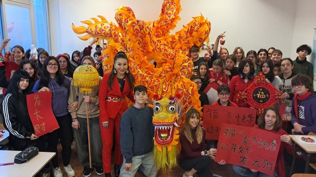 IIS 'A. Capriotti': studenti di lingua cinese celebrano la Festa di Primavera inaugurando il nuovo Anno del Serpente