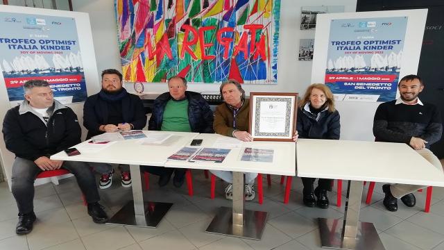 Vela, il Circolo Nautico Sambenedettese festeggia la Stella d’argento del Coni e il Diploma di merito