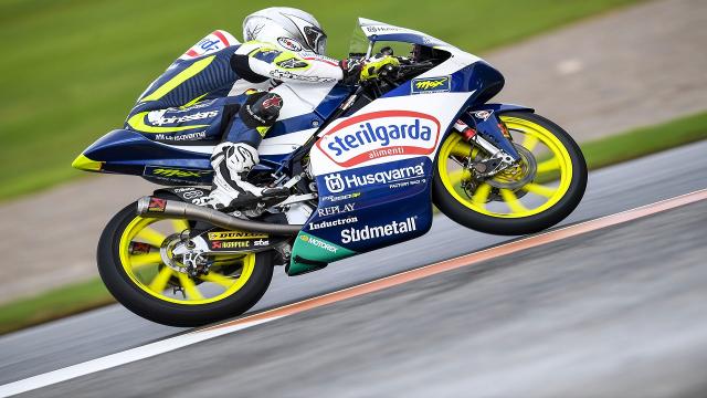 Moto3, Fenati parte nelle retrovie a Valencia: ''Non sono contento delle qualifiche''