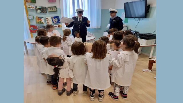 Montefiore dell'Aso: ''baby vigili'' per un giorno, simulazioni su strada e lezioni in classe