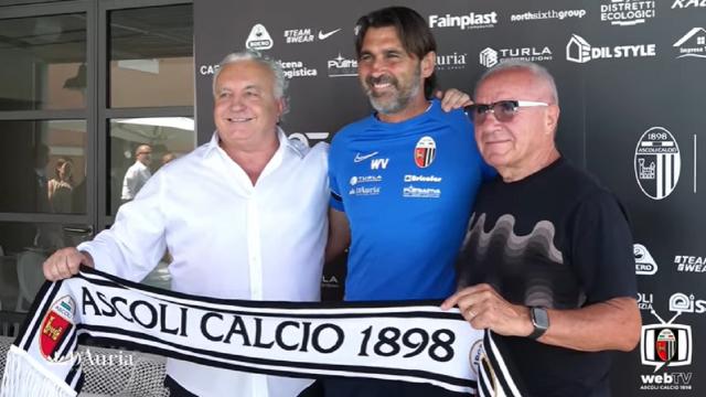 Ascoli Calcio, si continua a sudare a Cascia. Visita di Pulcinelli, Neri e Faraotti all'Hotel ''La Reggia''