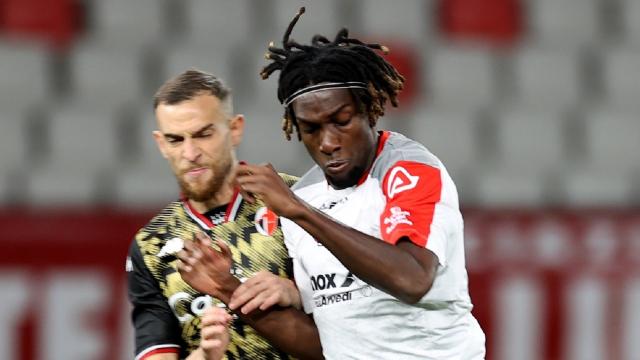 Bari-Cremonese 1-2, i grigiorossi riprendono la marcia al “San Nicola”. Sernicola, Tsadjout e Collocolo protagonisti