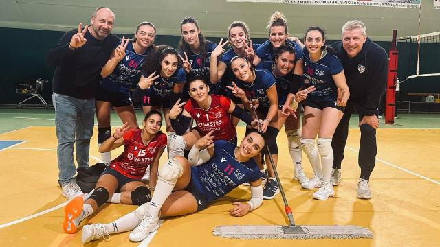 Volley Serie C femminile: nella sfida di Fermo netta sconfitta per le ragazze della Vastes 50 Grotta