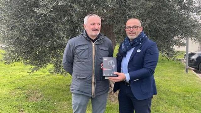 Ascoli Piceno, al Centro Sportivo ''Tofare'' rilievo temperatura con termo scanner Asita T120H 
