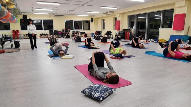 Ascoli Piceno, avanti fino a metà Maggio il corso di yoga olistico alla Phisiko Restyle Gym