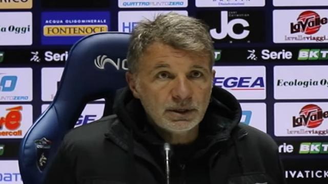 Cosenza-Lecce 2-2, le voci di Bisoli (“Ho chiesto rispetto, recupero eccessivo”) e Baroni (“Troppo accademici”)