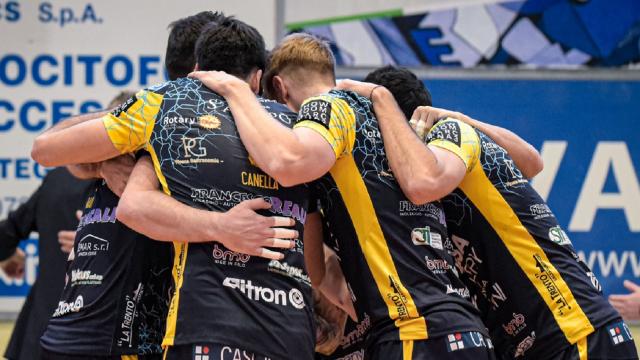 Pallavolo: Finale Playoff A2, la Yuasa Battery Grottazzolina vince la prima in casa contro Siena