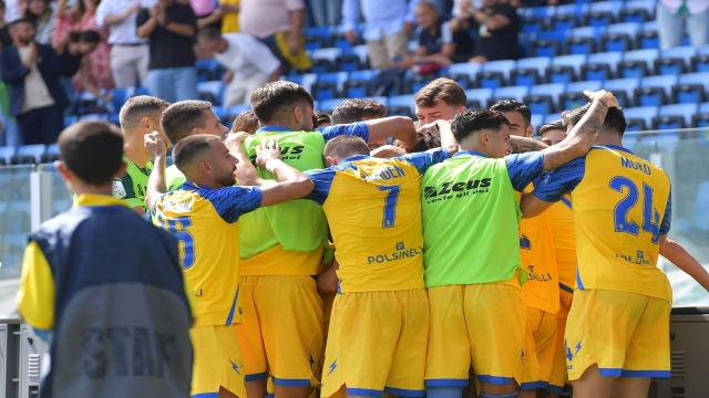 Serie B 4° turno: comandano Brescia, Frosinone e Reggina. Pirotecnico 3-3 tra Genoa e Parma
