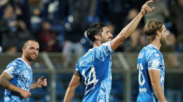 Como-Venezia 1-0, Bellemo regala tre punti d'oro ai lariani. Crisi nera per i veneti