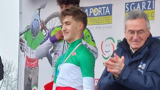 Tommaso Cingolani regala alle Marche il titolo italiano di ciclocross tra gli allievi primo anno
