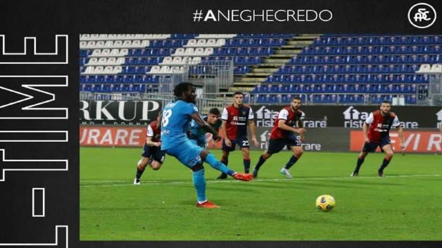 Cagliari-Spezia 2-2, highlights. Decisivo il rigore nel recupero di Nzola