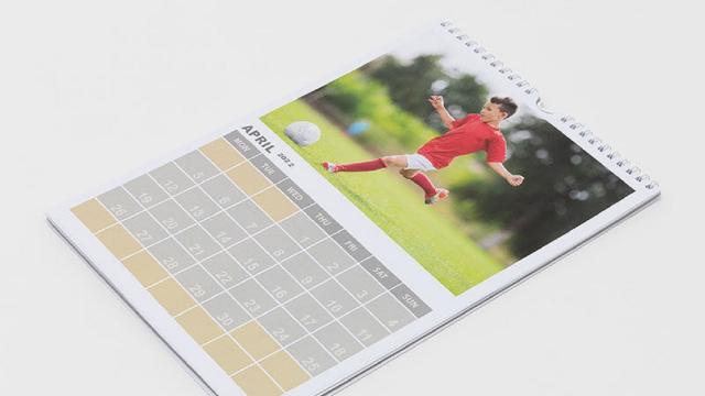Calendario annuale con foto personale da creare online