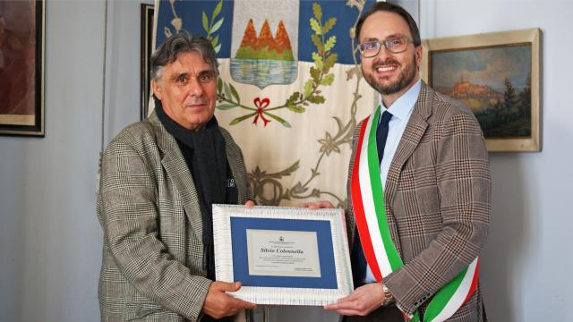 Monsampolo del Tronto, lo storico vigile Colonnella va in pensione dopo 36 anni di servizio
