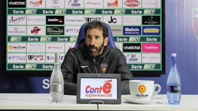 Cosenza-Parma 0-0, voci Caserta (“Sono diventati 13 i legni”) e Pecchia (“Abbiamo dimostrato di essere un gruppo forte”)