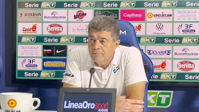 Cosenza-Lecco 3-0, voci Caserta e di un Foschi a rischio esonero: “Differenza enorme, sono stati nettamente superiori”