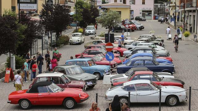 Caem Scarfiotti, spettacolo a Sarnano per il 26° Trofeo dedicato alle auto d'epoca