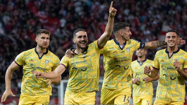 Perugia-Cagliari 0-5: i rossoblù volano con doppio Lapadula, Azzi, Mancosu e Kourfalidis. Umbri inguaiati e contestati