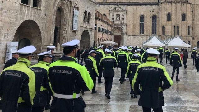 Ascoli, identificato dalla Polizia Locale il pirata della strada di Monticelli grazie alle immagini di videosorveglianza