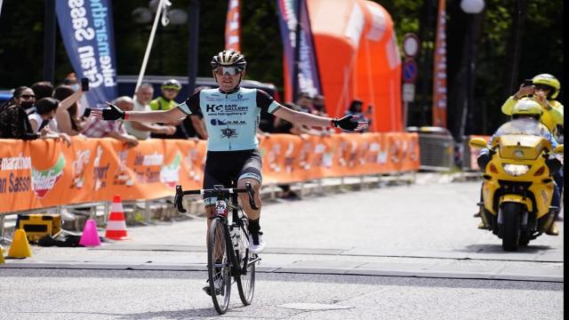 Granfondo: Marche Marathon, Hair Gallery Cycling Team alla ribalta con la vittoria assoluta di Carlini